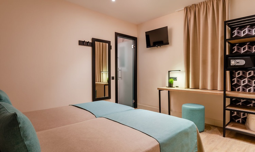 Habitación twin/doble Hotel Ronda House Barcelona Habitación twin/doble Hotel Ronda House Barcelona