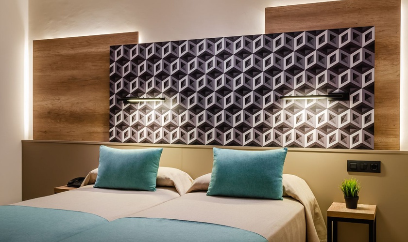 Habitación twin/doble Hotel Ronda House Barcelona Habitación twin/doble Hotel Ronda House Barcelona