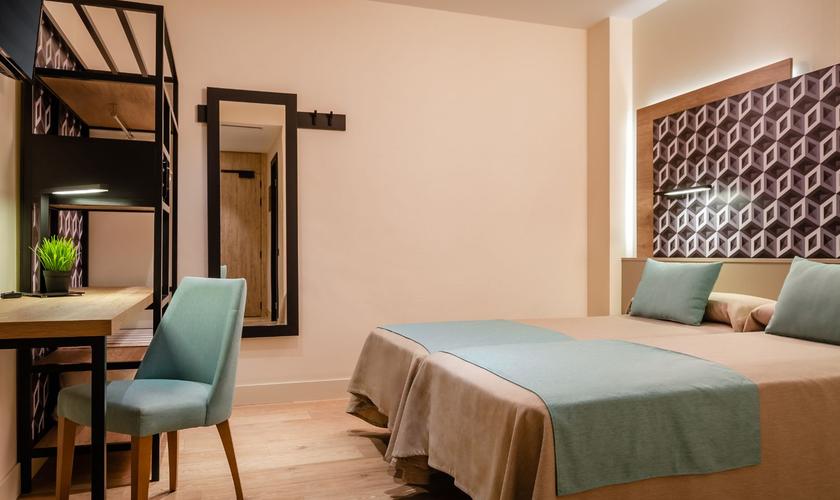 Habitación twin/doble Hotel Ronda House Barcelona Habitación twin/doble Hotel Ronda House Barcelona